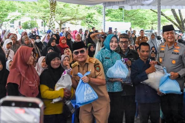 Gubernur Kalteng Buka Pasar Murah dan Gerakan Pangan Murah Sambut Idulfitri 1447 H